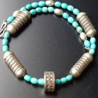 Oval Turquoise Beads and 5 large Silver Metal Elements from Ethiopia length: 47 cm, weight: 45 g, prize: € 98,-